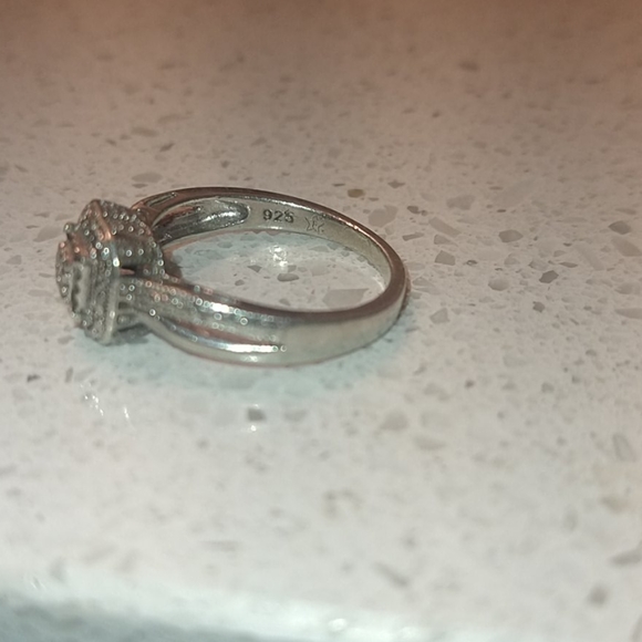 Ring - Picture 2 of 2